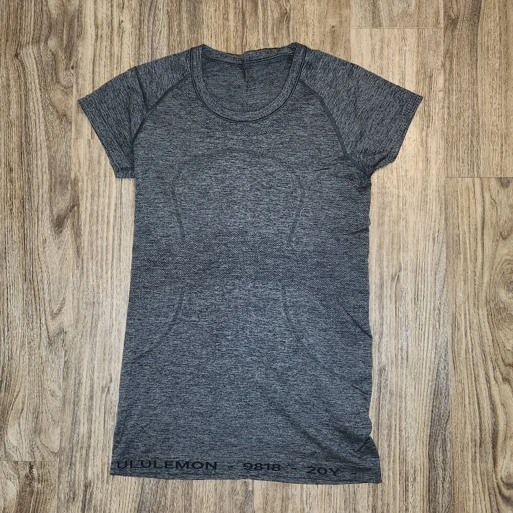 Lululemon Swiftly Tech Short Sleeve Crew